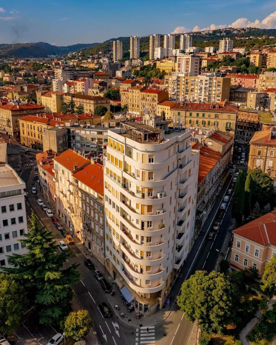 105m2 Penthouse Sea View With Free Garage Parking Rijeka
